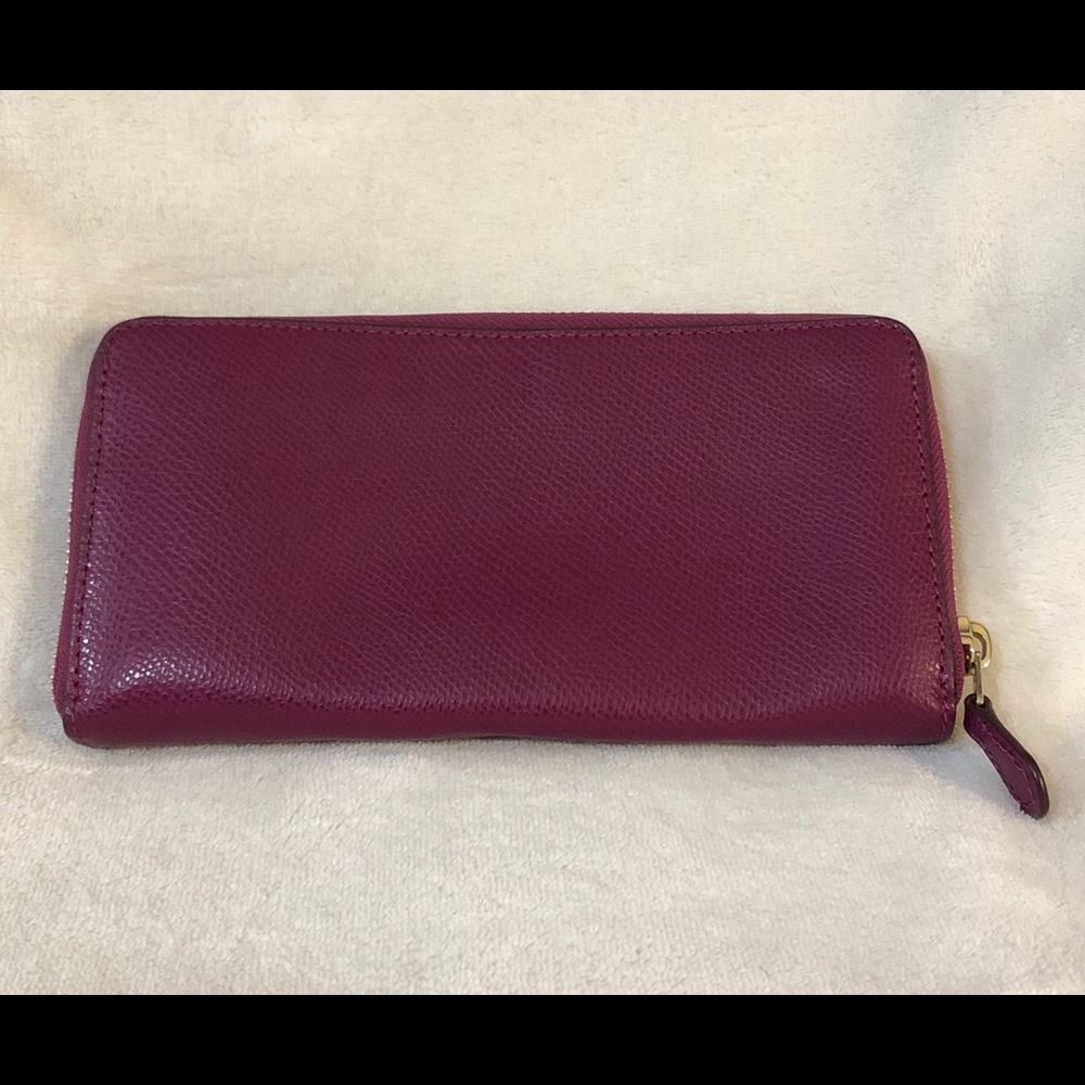 SOLD!!! COACH Pebbled Leather Wallet (Plum) - Picture 4 of 6